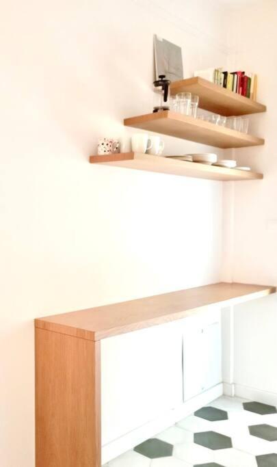 Stylish City Flat Near Promenade テッサロニキ エクステリア 写真
