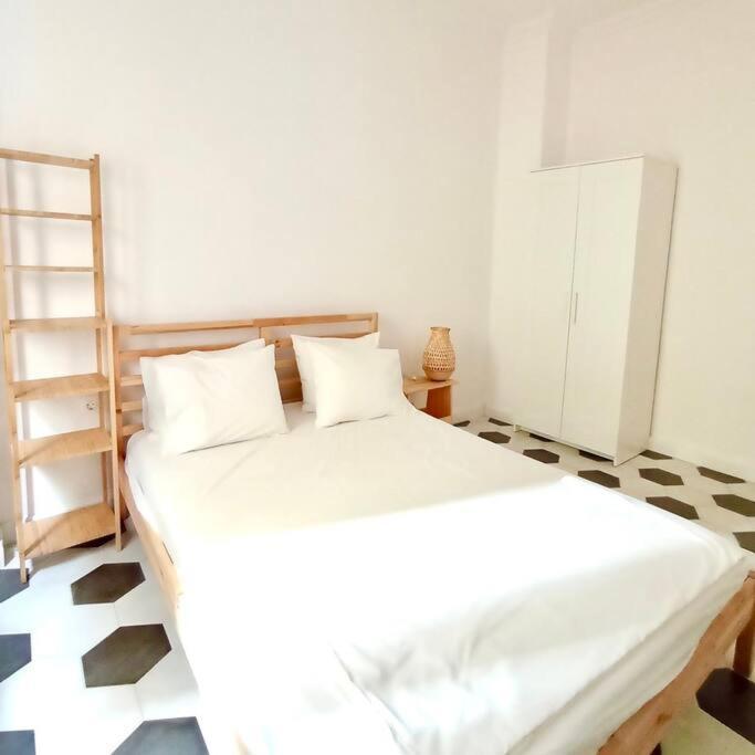 Stylish City Flat Near Promenade テッサロニキ エクステリア 写真