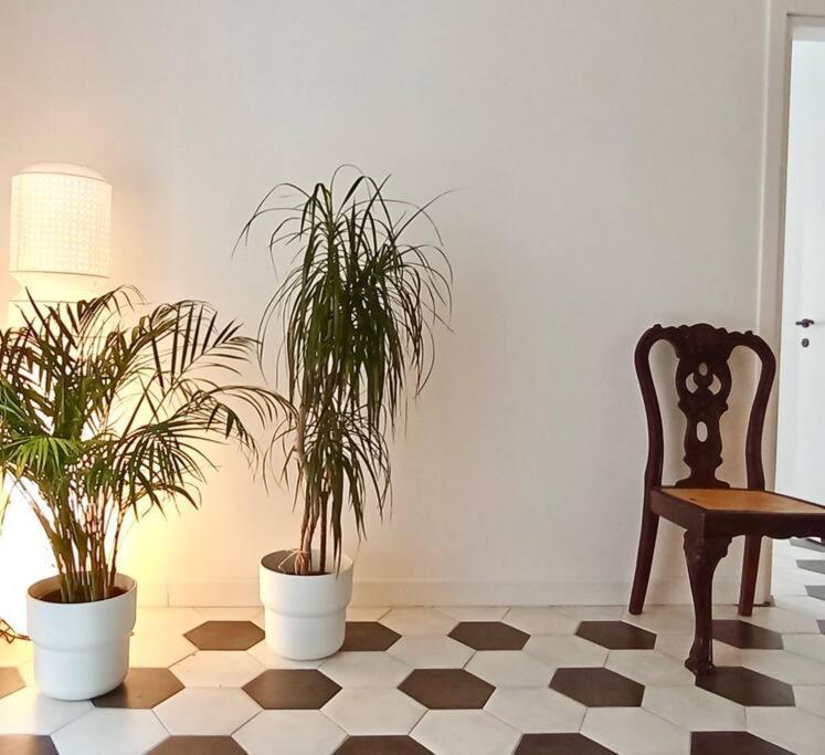 Stylish City Flat Near Promenade テッサロニキ エクステリア 写真